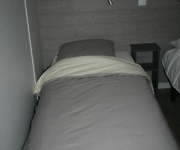 בקתה Paradis De Bellevue Puymiclan